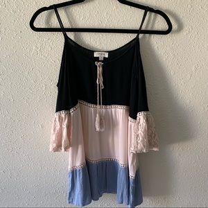 Umgee| Cold Shoulder Top